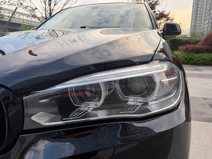 BMW X5 2017 x Drive 28i — фото 20