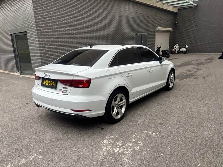 Audi A3 2020 Limousine 35 TFSI VI — фото 19
