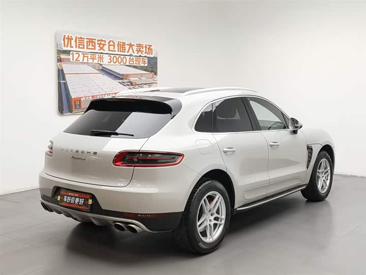Porsche Macan 2017 Macan 2.0 T — фото 2