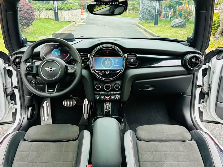 MINI Hatch — фото 16