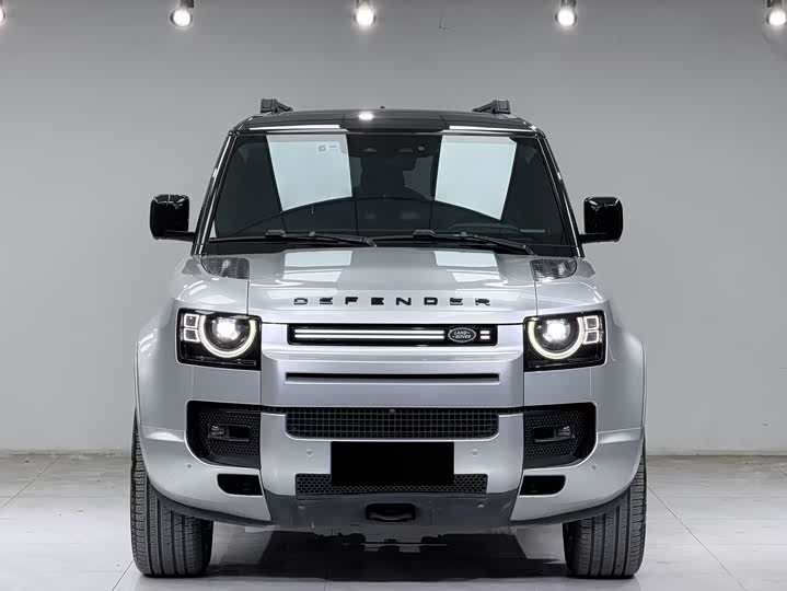 Land Rover Defender — фото 1