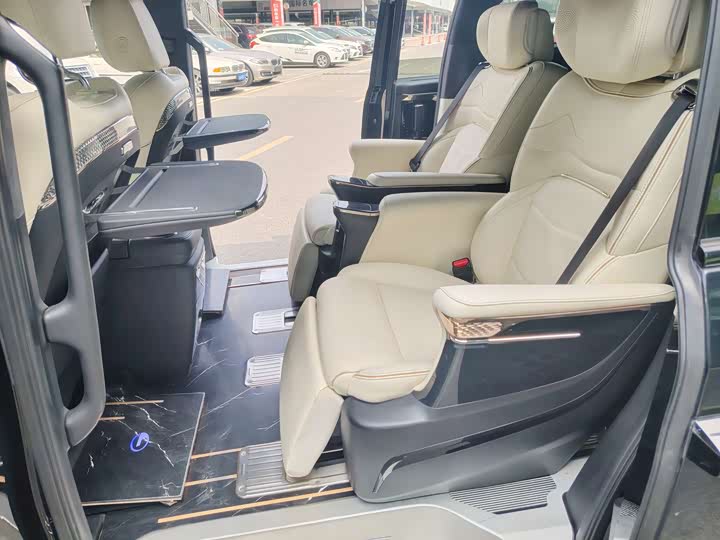 Trumpchi M8 2023 400 T — фото 13