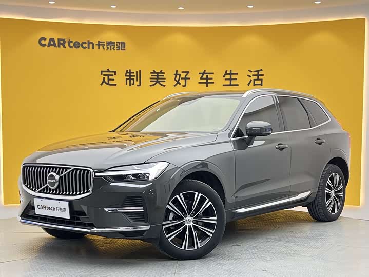 Volvo XC60 2022 B 5 4 WD — фото 1