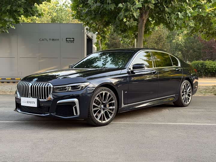 BMW 7-Series 2019 740 Li Leading M