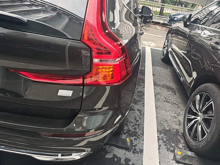 Volvo XC60 Hybrid 2022 T 8 PHEV 4 WD — фото 8