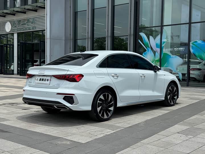 Audi A3 2024 A 3 L Limousine 35 TFSI Sport — фото 4