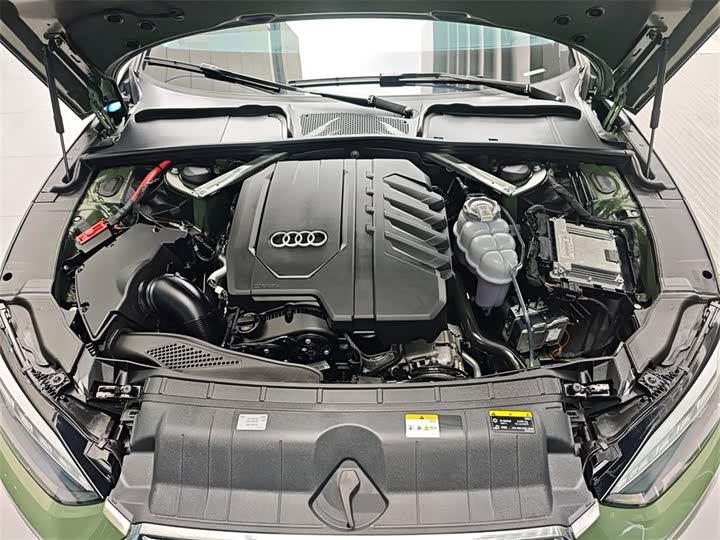 Audi A5 2024 Coupe 40 TFSI — фото 8