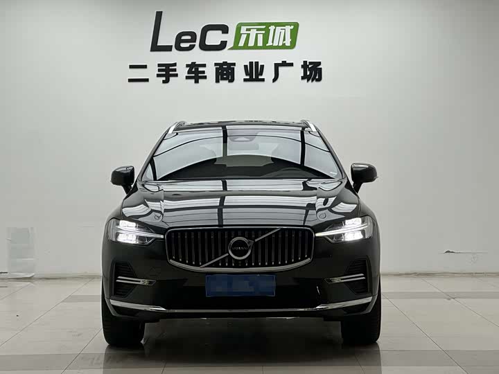 Volvo XC60 2022 B 5 4 WD — фото 3