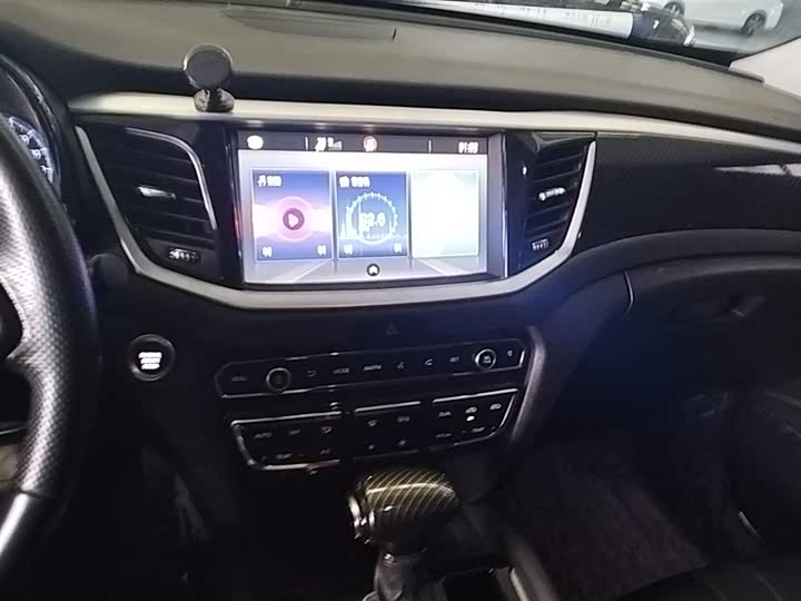 Trumpchi GS7 2017 280 T 2 WDLuxury — фото 13