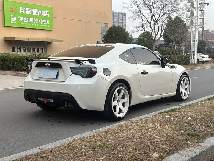 Subaru BRZ 2020 2.0 L MTtype-RS — фото 9