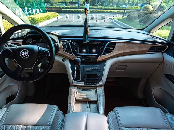 Buick GL8 ES 28T комфорт V — фото 8