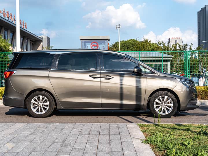 Buick GL8 ES 28T комфорт V — фото 7