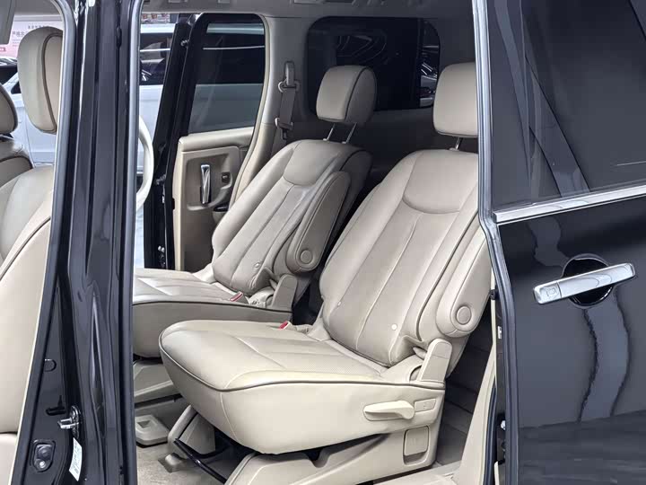 Nissan Quest — фото 12