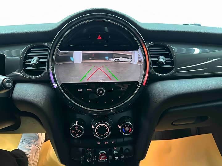 MINI Hatch — фото 15