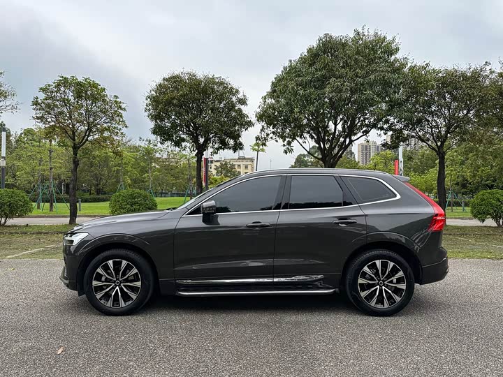Volvo XC60 2024 B 5 4 WD — фото 13