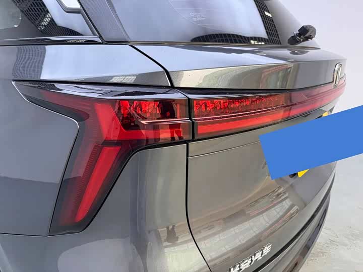 Changan CS75 PLUS 2023 1.5 T ATPremium — фото 10