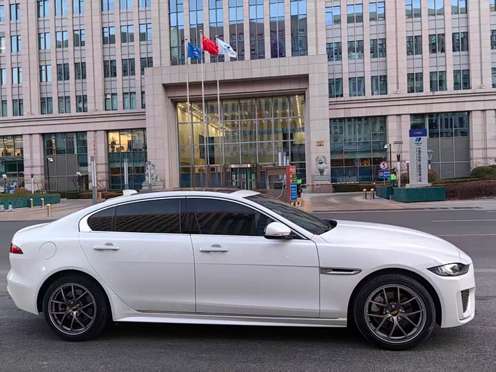 Jaguar XEL 2021 2.0 T 250 PS R-DYNAMIC SE — фото 5