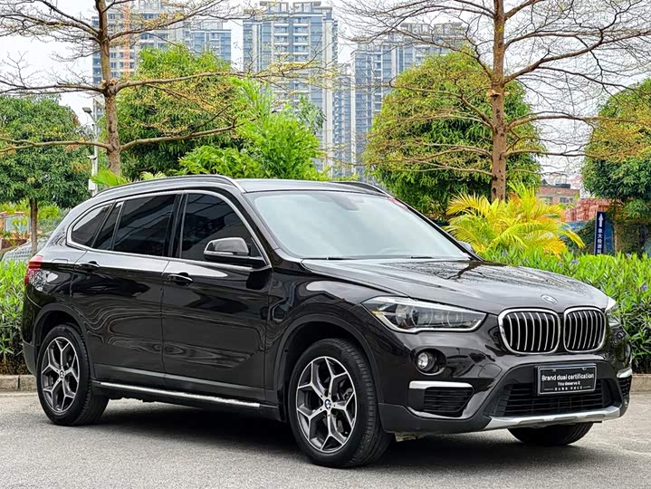 BMW X1 2019 s Drive 18 Li — фото 4