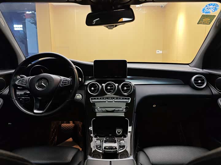Mercedes-Benz GLC 2017 GLC 260 4 MATIC Luxury — фото 20