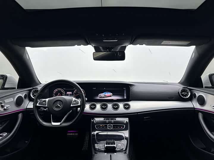 Mercedes-Benz E-Class — фото 14