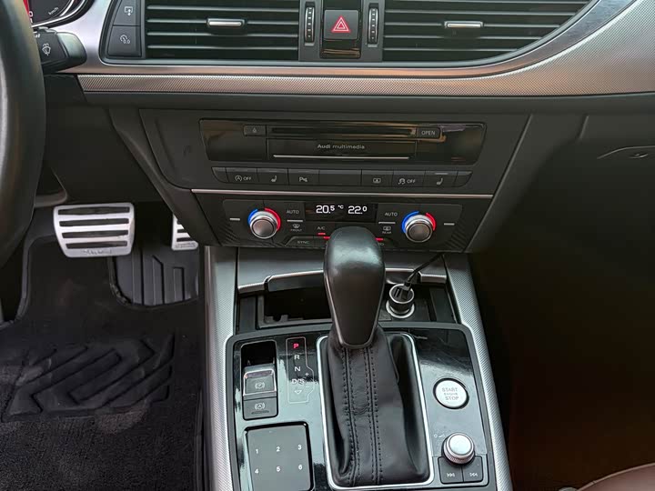 Audi A6L 30 45 TFSI quattro спорт — фото 10