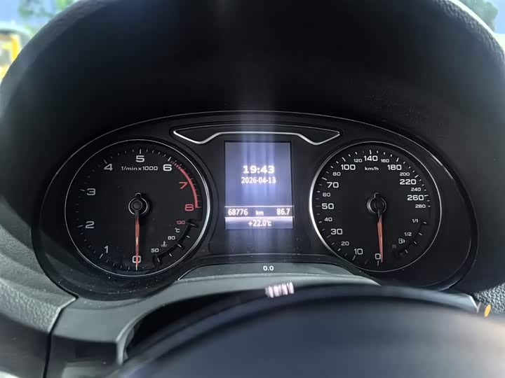 Audi A3 2014 Limousine 35 TFSI ATLuxury — фото 6