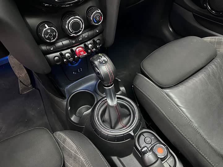 MINI Hatch — фото 19