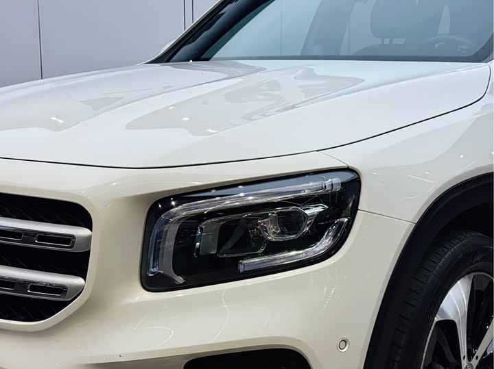 Mercedes-Benz GLB 2021 GLB 200 — фото 26