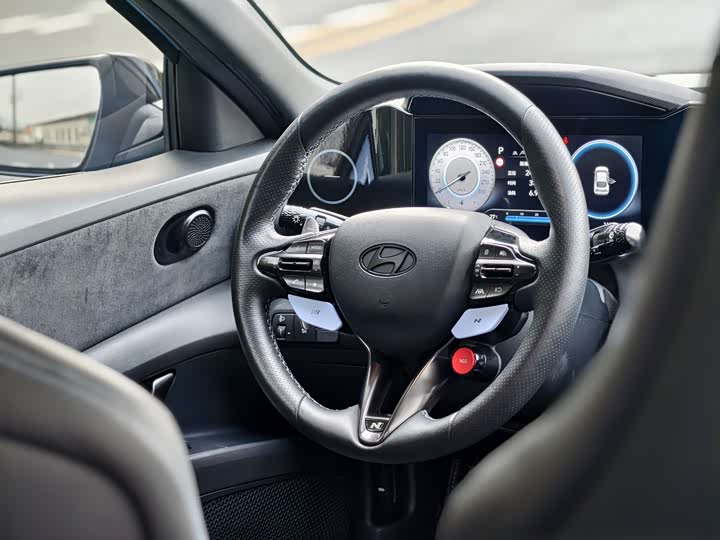 Hyundai Elantra 2023 2.0 T Sport Package Edition — фото 16