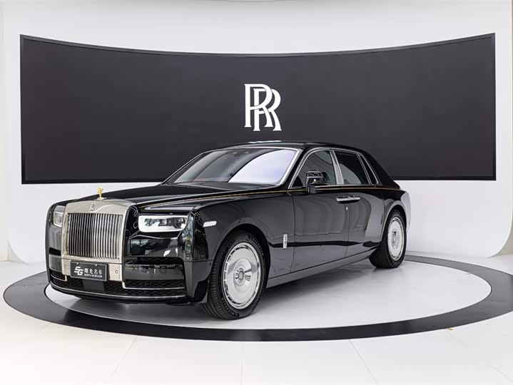 Rolls-Royce Phantom — фото 1