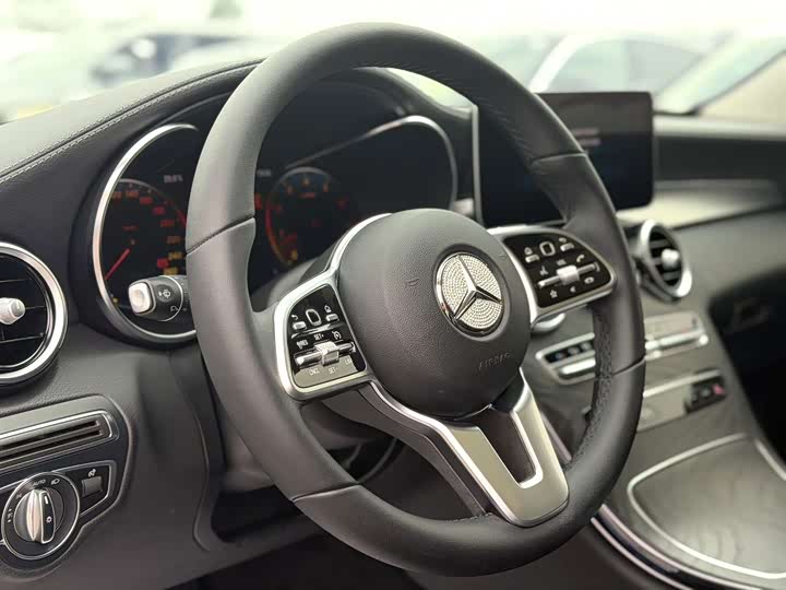 Mercedes-Benz C-Class C 260 L — фото 7
