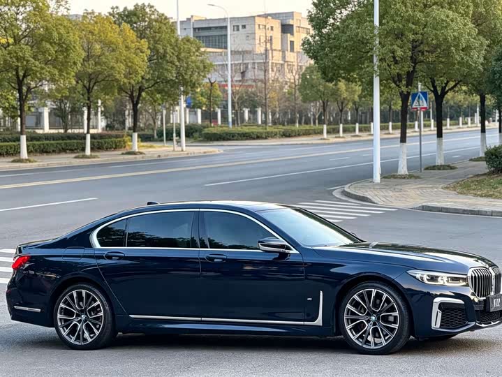 BMW 7 Series — фото 3