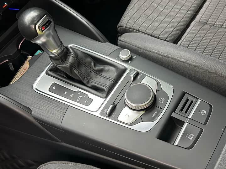 Audi A3 2017 Limousine 35 TFSI Sport — фото 16