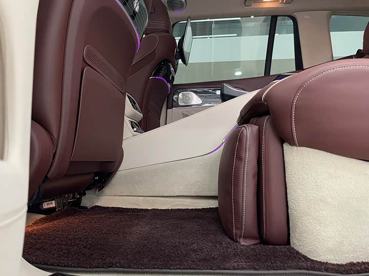 Mercedes-Benz GLS 2023 GLS 450 4 MATIC Luxury — фото 21