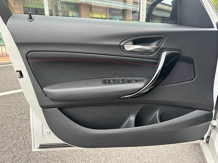 BMW 1 Series — фото 10