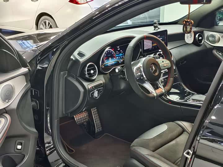 Mercedes-Benz C-Class 2019 AMG C 43 4 MATIC — фото 4