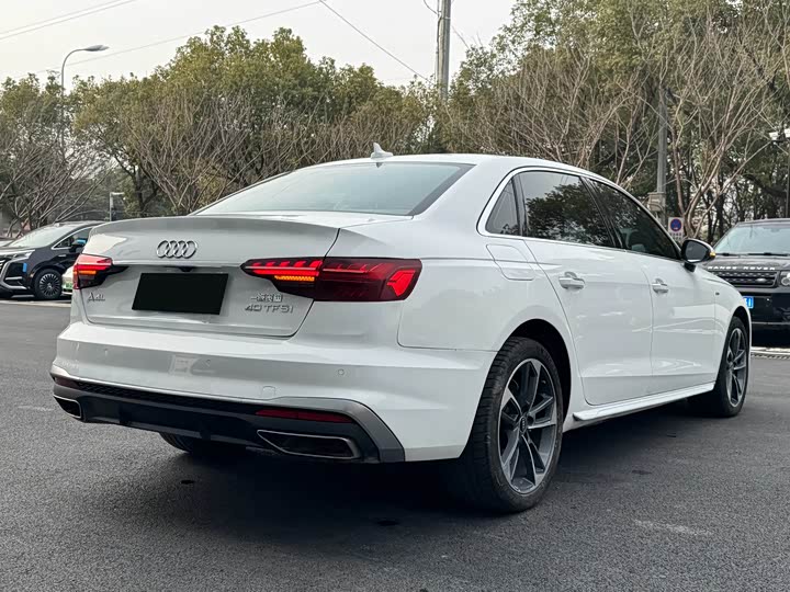Audi A4L 40 TFSI стиль-динамик — фото 12