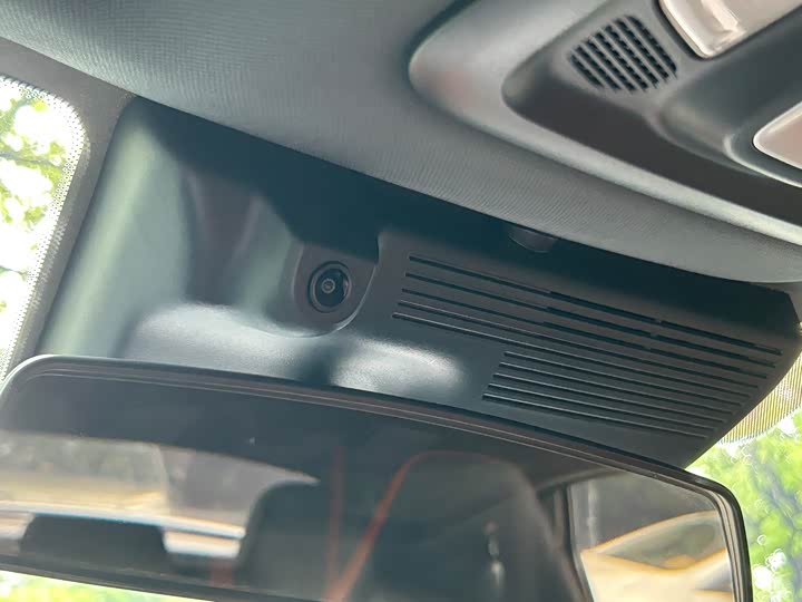 Changan UNI-V 2024 1.5 T Sport — фото 17