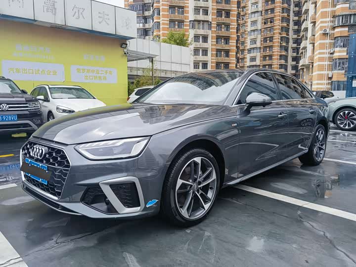 Audi A4L 2020 40 TFSI — фото 1