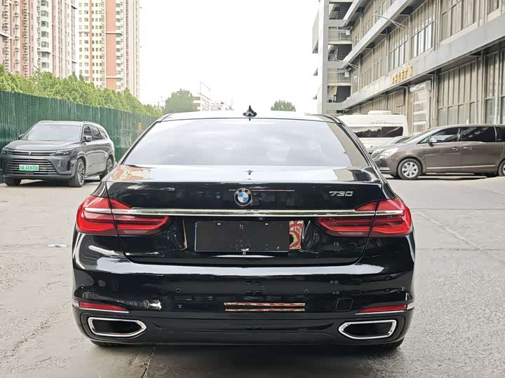 BMW 7-Series 2016 730 Li Leading — фото 10