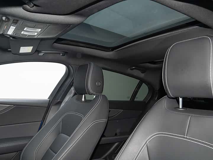 Jaguar XEL 2020 2.0 T 200 PS R-DYNAMIC S — фото 7