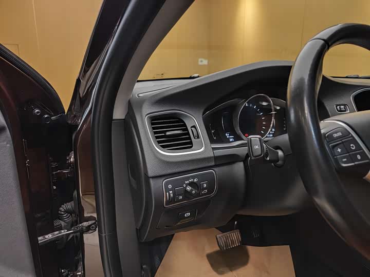 Volvo S60 2018 S 60 L T 4 — фото 11
