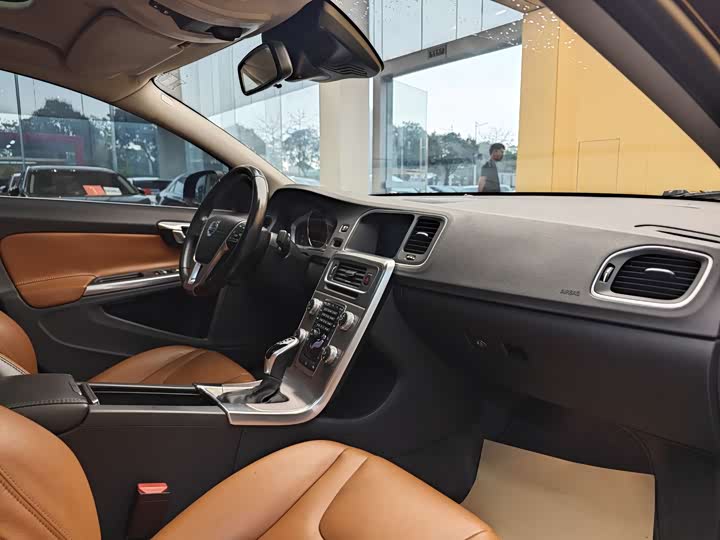 Volvo S60 2018 S 60 L T 4 — фото 31
