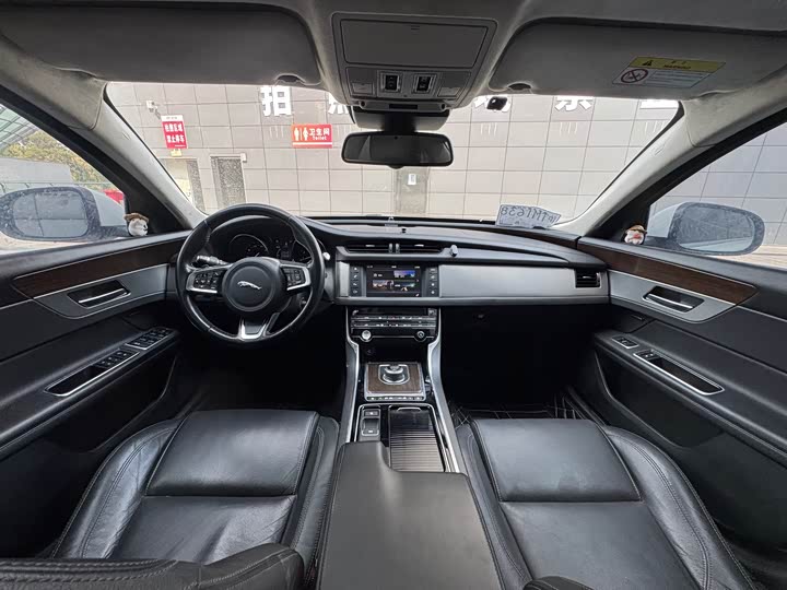 Jaguar XFL 2018 XFL 2.0 T 200 PS — фото 16