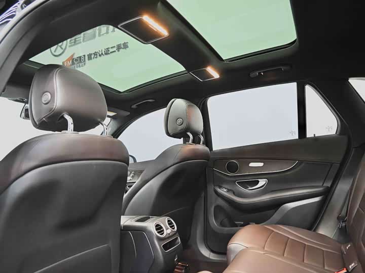 Mercedes-Benz GLC 2020 GLC 260 L 4 MATIC Luxury — фото 27