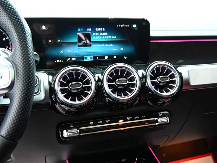 Mercedes-Benz GLB 2023 AMG GLB 35 4 MATIC — фото 19