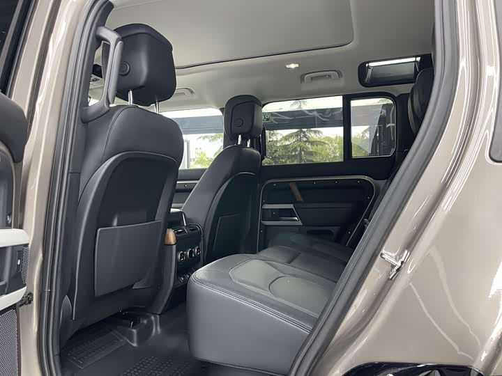 Land Rover Defender — фото 24