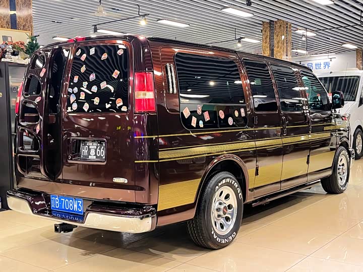 GMC SAVANA 2015 5.3 L 4 WD — фото 8