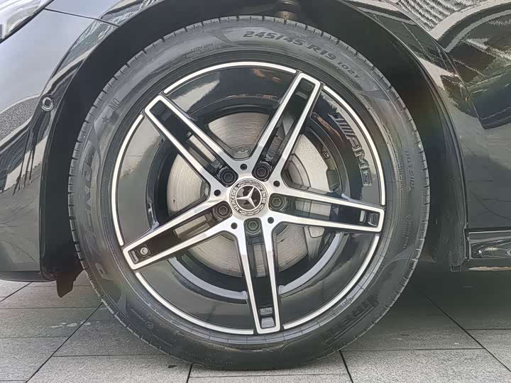 Mercedes-Benz E-Class 2024 E 300 L Sport — фото 8