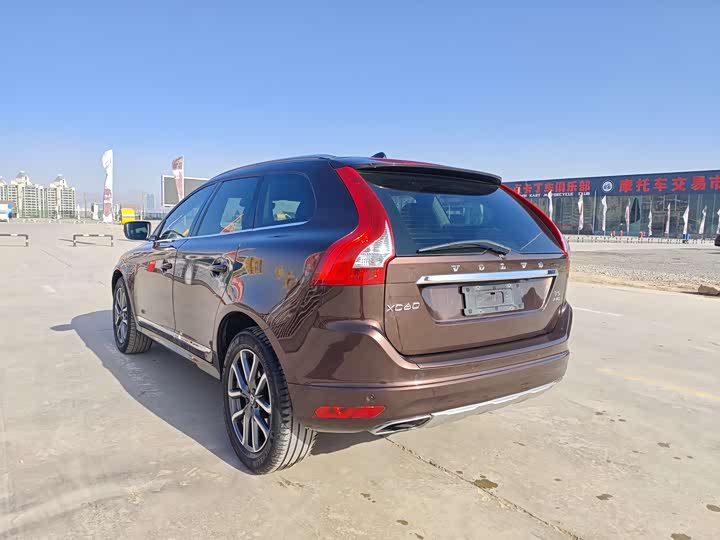 Volvo XC60 2017 T 5 AWD — фото 20